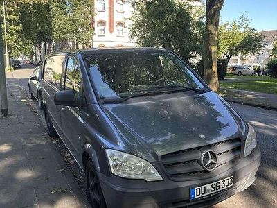 Grau Gebraucht 2011 Mercedes Vito Van | 7.999 € (Guter Preis)