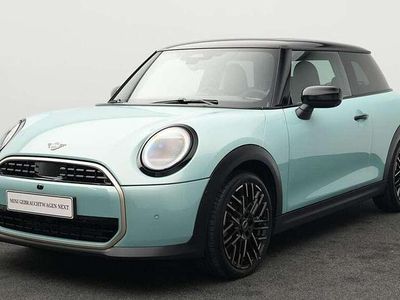 Gebraucht Mini Cooper Favoured 156 PS (114 kW) 2024 Grün Kleinwagen