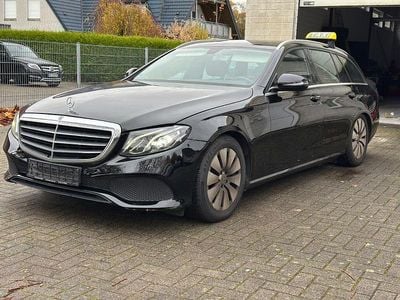 Mercedes E200