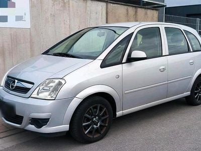 Usata Opel Meriva 102 CV (75 kW) 2009 Argento Monovolume