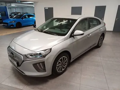 Gebraucht Hyundai Ioniq Basis 100 kW (136 PS) 2021 Silber Kleinwagen