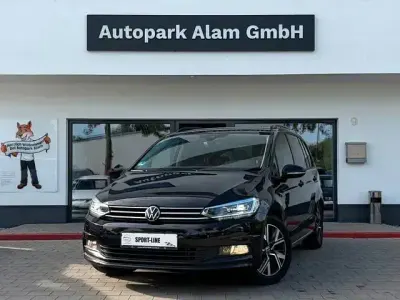 Gebraucht VW Touran Comfortline 150 PS (110 kW) 2024 Schwarz Van / Kleinbus