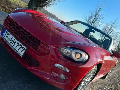 Gebraucht Fiat 124 Spider 140 PS (102 kW) 2018 Rot Cabrio