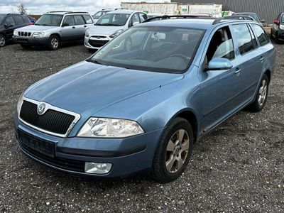 gebraucht Skoda Octavia Combi Team Edition 2.0TDI/KLIMAAUTO/