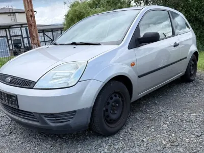 Gebraucht Ford Fiesta 60 PS (44 kW) 2003 Silber Kleinwagen