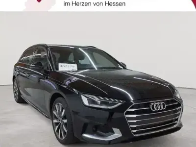 Gebraucht Audi A4 Advanced 150 PS (110 kW) 2021 Brillantschwarz Kombi