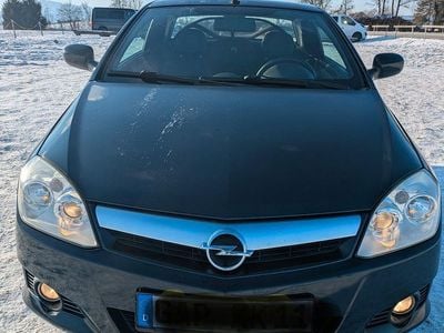 Gebraucht Opel Tigra Enjoy 125 PS (91 kW) 2007 Schwarz Cabrio