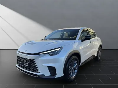 Ny Lexus LBX 136 HK (100 kW) 2025 Blå SUV