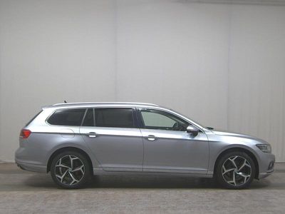 Usata VW Passat Elegance 150 CV (110 kW) 2020 Grigio Station wagon