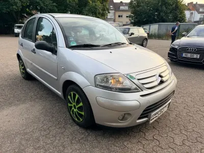 Gebraucht Citroën C3 Comfort 73 PS (53 kW) 2008 Silber Limousine