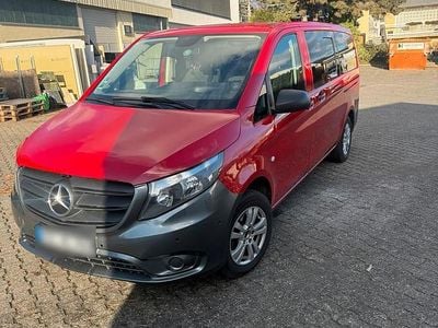Gebraucht Mercedes Vito 163 PS (119 kW) 2024 Rot Van