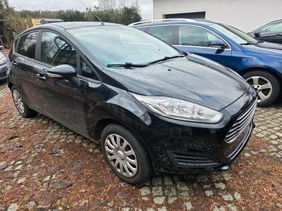 Gebraucht Ford Fiesta Trend 82 PS (60 kW) 2015 Schwarz Kleinwagen