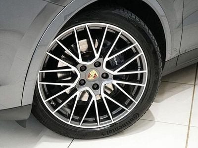 Usado Porsche Cayenne 462 HP (339 kW) 2021 Cinzento SUV