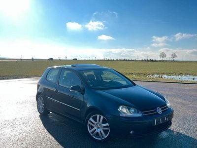 VW Golf V