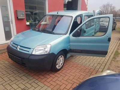 Blau Gebraucht 2008 Citroën Berlingo Van / Kleinbus | 3.880 € (Fairer Preis)