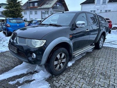 Schwarz Gebraucht 2010 Mitsubishi L200 Intense Abholung | 9.500 € (Fairer Preis)