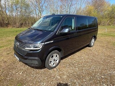 Second-hand VW T6.1 Highline 204 CP (150 kW) 2022 Negru Van