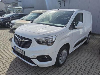 Gebraucht Opel Combo Edition 131 PS (96 kW) 2020 Weiß Limousine