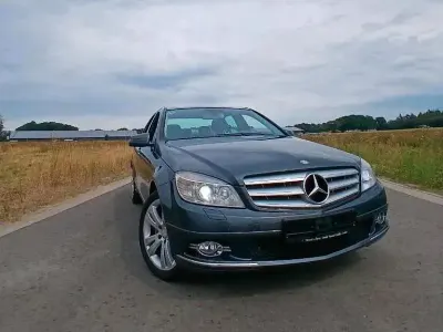 Gebraucht Mercedes C250 204 PS (150 kW) 2011 Grau Limousine