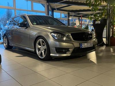 Gebraucht Mercedes C220 Edition 177 PS (130 kW) 2013 Grau Kombi