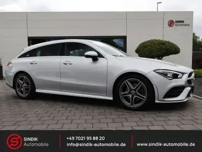 Gebraucht Mercedes CLA220 Shooting Brake AMG line 190 PS (139 kW) 2021 Silber Kombi