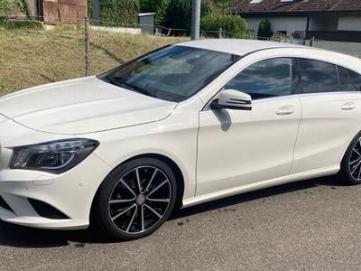 gebraucht Mercedes CLA200 Shooting Brake CLA 200 CDI Amg Line