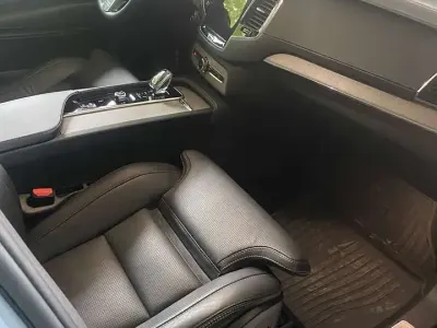 Gebraucht Volvo XC90 Ultimate 235 PS (172 kW) 2023 Grau SUV