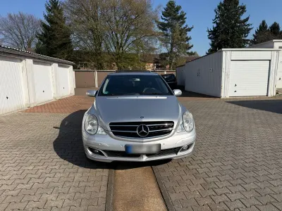 Käytetty Mercedes R320 224 HP (164 kW) 2006 Hopea Tila-auto
