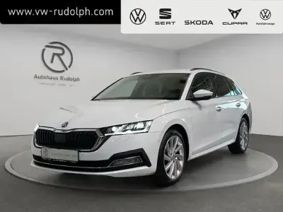 Używany Skoda Octavia Style 150 KM (110 kW) 2021 Biały Kombi