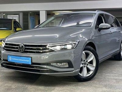 Gebraucht VW Passat Elegance 150 PS (110 kW) 2022 Grau Kombi
