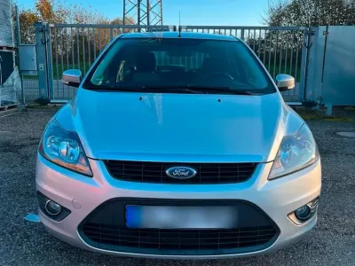Usata Ford Focus Sport 101 CV (74 kW) 2009 Grigio Berlina