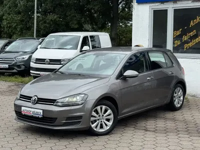 Gebraucht VW Golf VII Comfortline 122 PS (89 kW) 2014 Grau Limousine