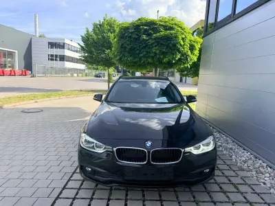 Gebraucht BMW 318 Advantage 150 PS (110 kW) 2018 Schwarz Kombi