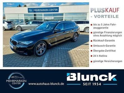 Gebraucht BMW 530e 184 PS (135 kW) 2022 Black sapphire metallic (metallic) Kombi
