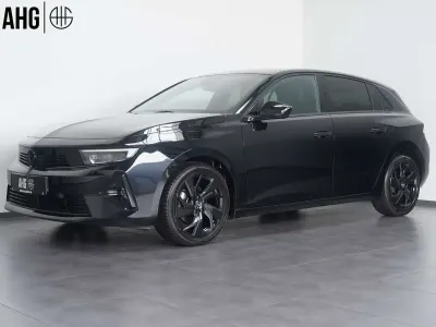 Gebraucht Opel Astra 131 PS (96 kW) 2024 Schwarz Kleinwagen