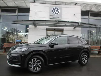 Neu VW T-Roc Cabriolet Life 116 PS (85 kW) 2026 Grenadillschwarz metallic SUV