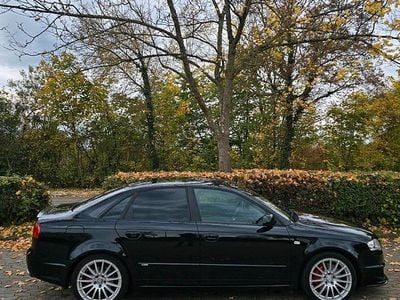Second-hand Audi RS4 220 CP (161 kW) 2005 Negru Berlinǎ