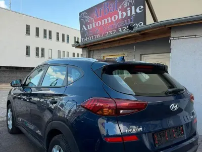 Używany Hyundai Tucson Trend 116 KM (85 kW) 2020 Niebieski SUV