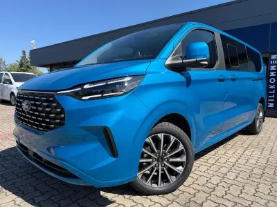 Neu Ford Tourneo Custom Titanium X 170 PS (125 kW) 2026 Digital aqua blue Van