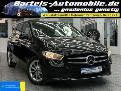 Gebraucht Mercedes 180 116 PS (85 kW) 2019 Kosmosschwarz  metallicla (metallic) Limousine