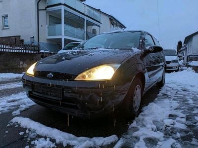 Gebraucht Ford Focus 75 PS (55 kW) 2004 Schwarz Kleinwagen