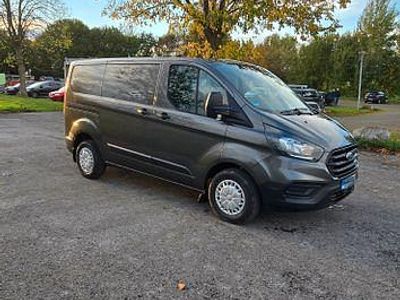 Begagnad Ford Transit Custom 105 HK (77 kW) 2019 Silver Minibuss
