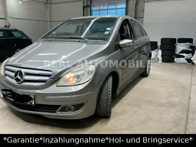 Gebraucht Mercedes B180 109 PS (80 kW) 2006 Grau Van / Kleinbus