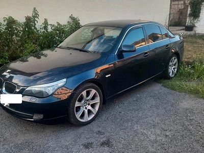 BMW 523