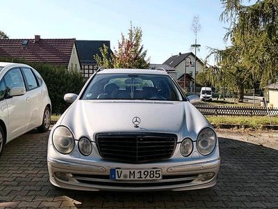 Mercedes E270