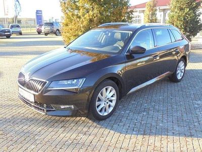 Gebraucht Skoda Superb Ambition 150 PS (110 kW) 2019 Braun Kombi