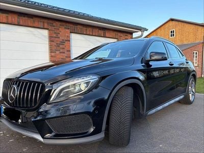 Brugt Mercedes GLA250 AMG line 211 HK (155 kW) 2016 Sort SUV