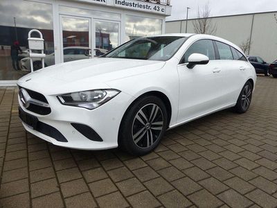 Gebraucht Mercedes CLA180 Shooting Brake 136 PS (100 kW) 2021 Weiß Kombi