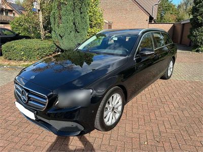 Mercedes E200