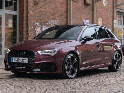 Gebraucht Audi RS3 Ambiente 400 PS (294 kW) 2020 Violet Limousine